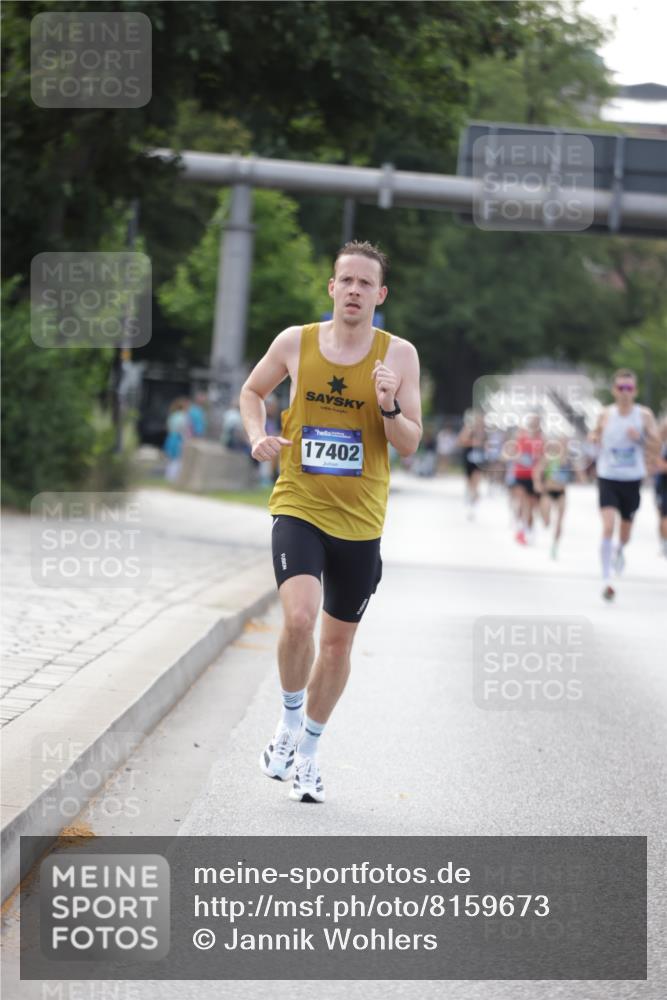 29.06.2025 - hella hamburg halbmarathon Jannik Wohlers http://msf.ph/oto/8159673 29.06.2025 09:39:18 Lombardsbrücke 51, 6699, 11342, 11678, 13016, 14932, 15166, 16548, 17402, 18848, 19108 meine-sportfotos.de