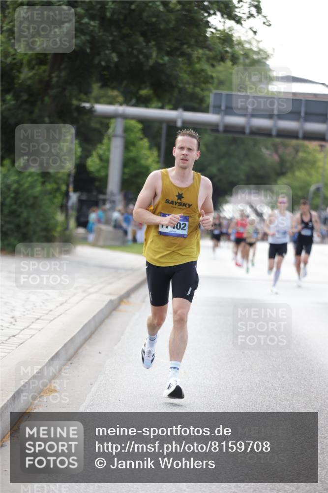 29.06.2025 - hella hamburg halbmarathon Jannik Wohlers http://msf.ph/oto/8159708 29.06.2025 09:39:19 Lombardsbrücke 51, 6699, 11342, 11678, 14932, 15166, 17402, 18848, 19108 meine-sportfotos.de