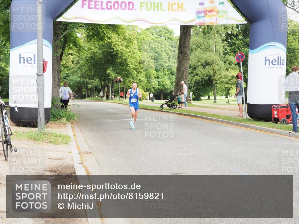 29.06.2025 - hella hamburg halbmarathon MichiJ http://msf.ph/oto/8159821 29.06.2025 10:10:22 Zwischen KM18-KM19 14188 meine-sportfotos.de