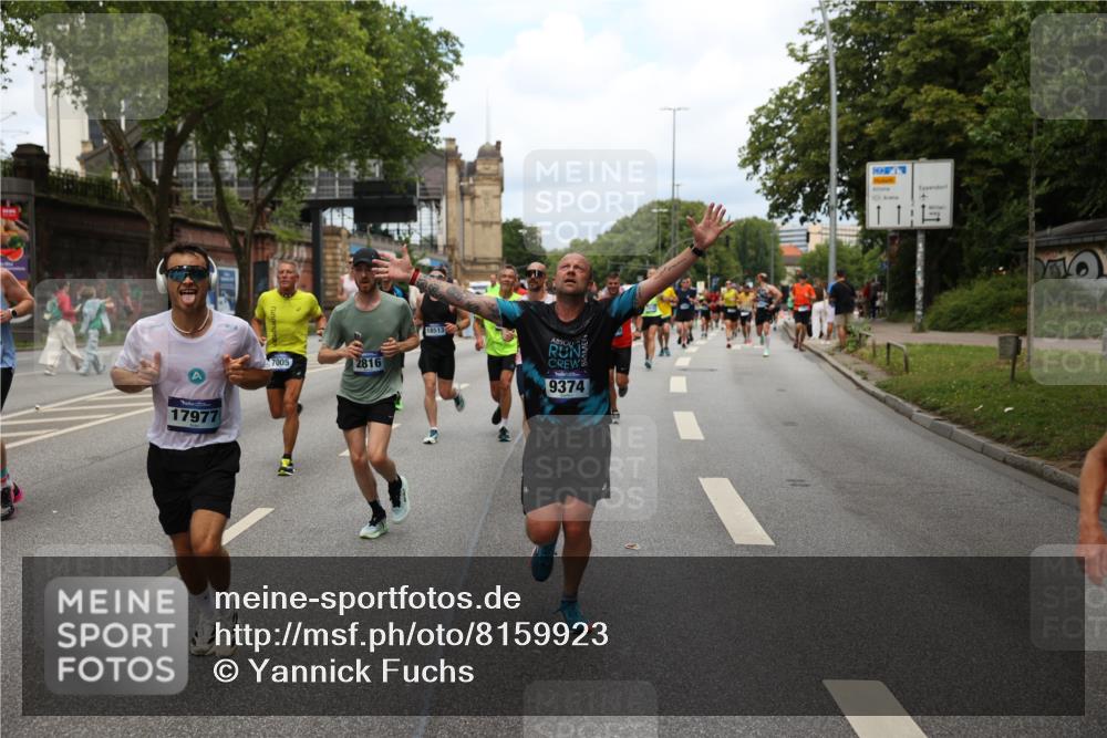 29.06.2025 - hella hamburg halbmarathon Yannick Fuchs http://msf.ph/oto/8159923 29.06.2025 10:38:45 20KM 1057, 1220, 1391, 1415, 1468, 1782, 1902, 1941, 2365, 2402, 2415, 2816, 3004, 3021, 3305, 3907, 4310, 4691, 4991, 4999, 5231, 5275, 5476, 5624, 5884, 6490, 6903, 7005, 7191, 7322, 8722, 9159, 9374, 9444, 9633, 10193, 10596, 11469, 12159, 12554, 12711, 12966, 13123, 14351, 14667, 14798, 14816, 15185, 15225, 15233, 15280, 15862, 16316, 16506, 16893, 17097, 17251, 17729, 17748, 18560, 18806, 19207 meine-sportfotos.de