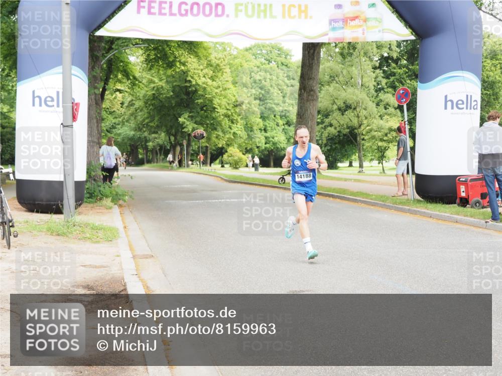 29.06.2025 - hella hamburg halbmarathon MichiJ http://msf.ph/oto/8159963 29.06.2025 10:10:23 Zwischen KM18-KM19 14188 meine-sportfotos.de