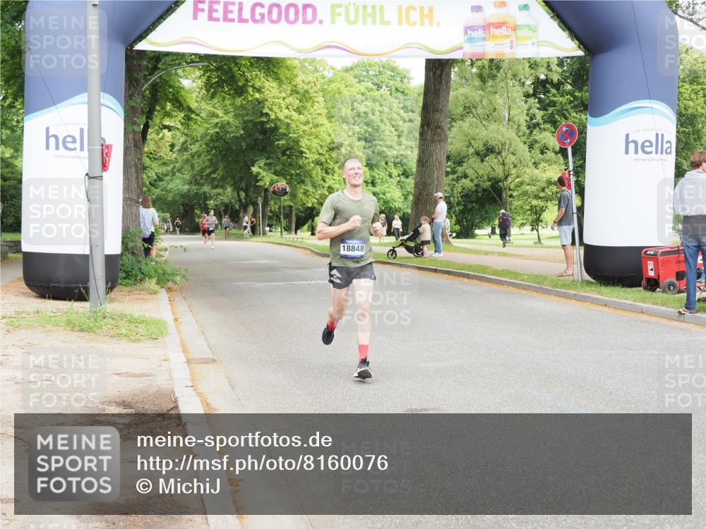 29.06.2025 - hella hamburg halbmarathon MichiJ http://msf.ph/oto/8160076 29.06.2025 10:10:41 Zwischen KM18-KM19  meine-sportfotos.de