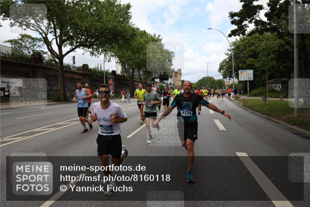 29.06.2025 - hella hamburg halbmarathon Yannick Fuchs http://msf.ph/oto/8160118 29.06.2025 10:38:45 20KM 1057, 1220, 1391, 1415, 1468, 1782, 1902, 1941, 2365, 2402, 2415, 2816, 3004, 3021, 3305, 3907, 4310, 4691, 4991, 4999, 5231, 5275, 5476, 5624, 5884, 6490, 6903, 7005, 7191, 7322, 8722, 9159, 9374, 9444, 9633, 10193, 10596, 11469, 12159, 12554, 12711, 12966, 13123, 14351, 14667, 14798, 14816, 15185, 15225, 15233, 15280, 15862, 16316, 16506, 16893, 17097, 17251, 17729, 17748, 18560, 18806, 19207 meine-sportfotos.de