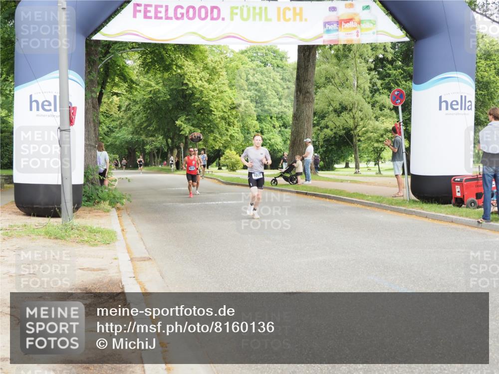 29.06.2025 - hella hamburg halbmarathon MichiJ http://msf.ph/oto/8160136 29.06.2025 10:10:49 Zwischen KM18-KM19 9255, 18848 meine-sportfotos.de