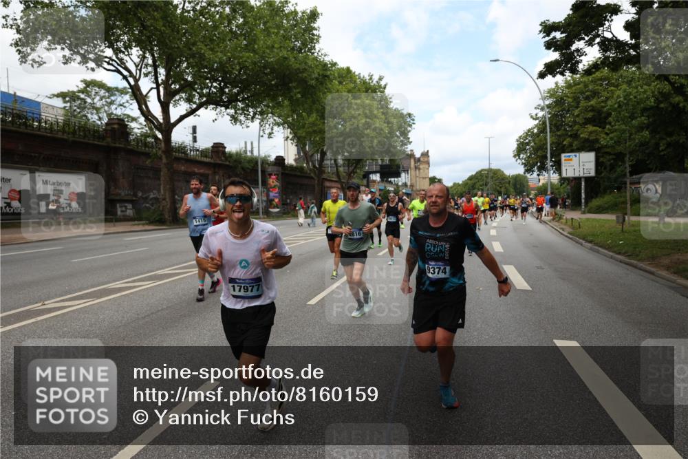 29.06.2025 - hella hamburg halbmarathon Yannick Fuchs http://msf.ph/oto/8160159 29.06.2025 10:38:45 20KM 1057, 1220, 1391, 1415, 1468, 1782, 1902, 1941, 2365, 2402, 2415, 2816, 3004, 3021, 3305, 3907, 4310, 4691, 4991, 4999, 5231, 5275, 5476, 5624, 5884, 6490, 6903, 7005, 7191, 7322, 8722, 9159, 9374, 9444, 9633, 10193, 10596, 11469, 12159, 12554, 12711, 12966, 13123, 14351, 14667, 14798, 14816, 15185, 15225, 15233, 15280, 15862, 16316, 16506, 16893, 17097, 17251, 17729, 17748, 18560, 18806, 19207 meine-sportfotos.de