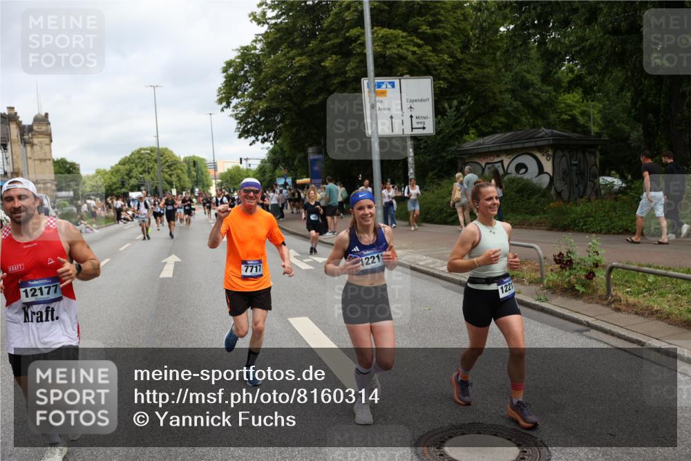29.06.2025 - hella hamburg halbmarathon Yannick Fuchs http://msf.ph/oto/8160314 29.06.2025 10:59:11 20KM 1186, 1702, 1733, 1863, 2136, 2979, 3328, 3746, 4307, 4945, 4985, 6174, 6489, 6590, 7717, 8917, 9526, 11027, 11784, 11917, 12177, 12211, 12212, 12473, 13210, 13221, 13793, 13932, 14022, 14642, 15915, 17441, 17550, 18196, 18324, 18575, 18577, 18732, 18754, 18768, 18796, 19162 meine-sportfotos.de