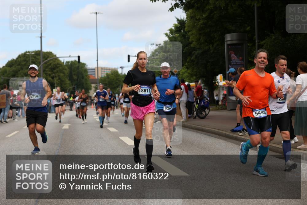 29.06.2025 - hella hamburg halbmarathon Yannick Fuchs http://msf.ph/oto/8160322 29.06.2025 11:17:22 20KM 1963, 2306, 2351, 2529, 2688, 3464, 3466, 4979, 5412, 5493, 5939, 6102, 6303, 6546, 7114, 7115, 8327, 8387, 8778, 9301, 9556, 9855, 11110, 11756, 14821, 15505, 15767, 16631, 17147, 17335, 18060, 18611, 18685, 18962 meine-sportfotos.de
