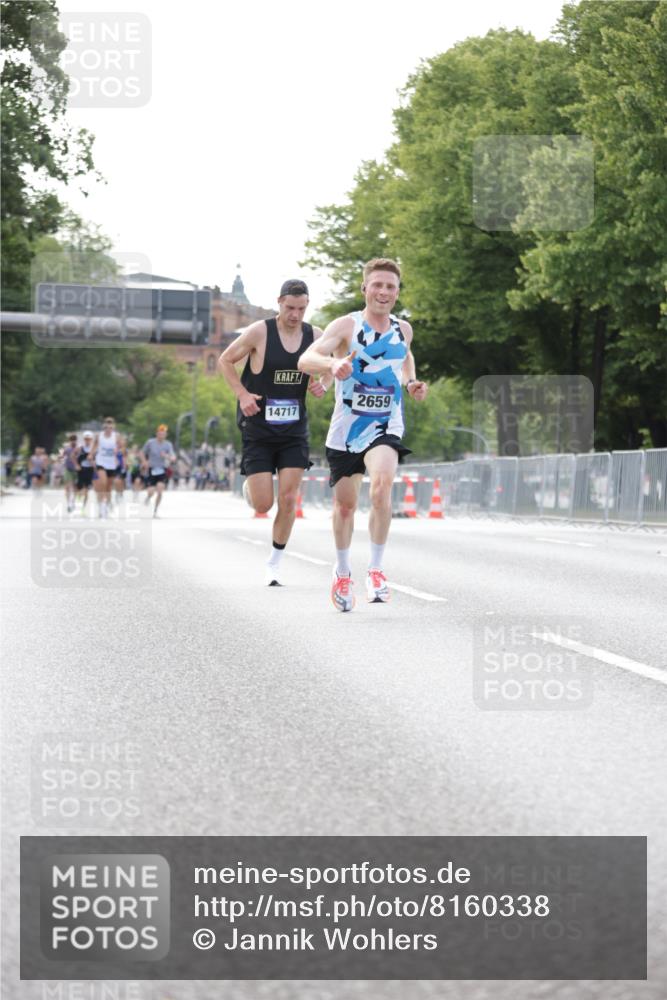 29.06.2025 - hella hamburg halbmarathon Jannik Wohlers http://msf.ph/oto/8160338 29.06.2025 09:39:35 Lombardsbrücke 53, 2144, 2659, 3720, 6380, 11678, 14717, 14933, 16120, 17402 meine-sportfotos.de