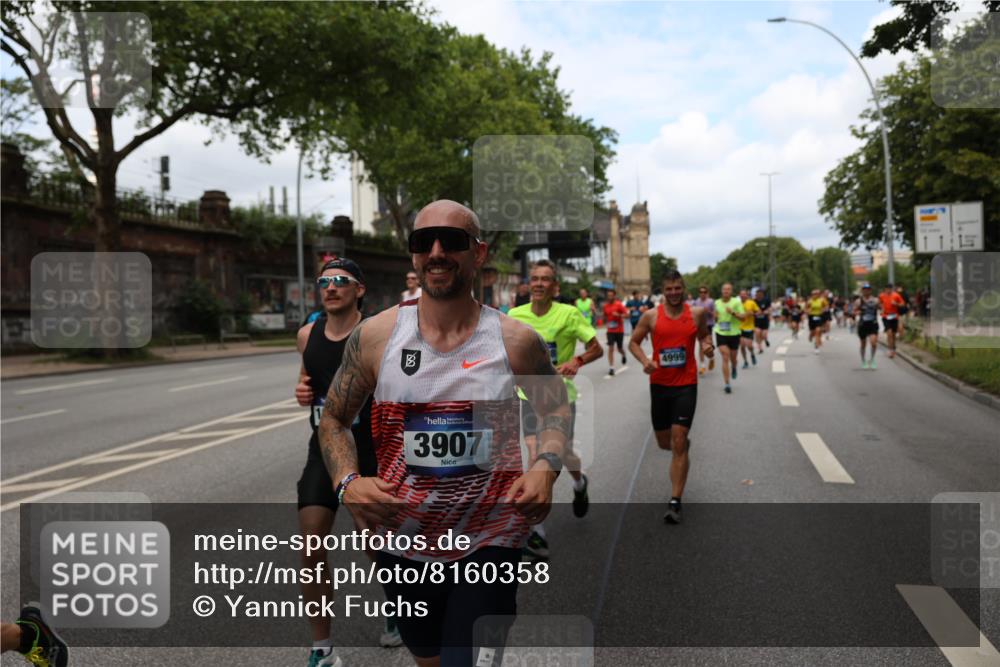 29.06.2025 - hella hamburg halbmarathon Yannick Fuchs http://msf.ph/oto/8160358 29.06.2025 10:38:47 20KM 1057, 1220, 1391, 1415, 1468, 1782, 1902, 1941, 2365, 2402, 2415, 2816, 3004, 3021, 3098, 3305, 3907, 4310, 4691, 4991, 4999, 5231, 5275, 5476, 5624, 5884, 6490, 6903, 7005, 7191, 7322, 7710, 8722, 8928, 9159, 9444, 9633, 10193, 10596, 11469, 12159, 12554, 12711, 13123, 14351, 14667, 14798, 14816, 15185, 15225, 15233, 15280, 16316, 16506, 16893, 17097, 17251, 17729, 17748, 18560, 18806, 19207 meine-sportfotos.de