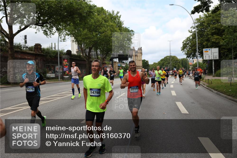 29.06.2025 - hella hamburg halbmarathon Yannick Fuchs http://msf.ph/oto/8160370 29.06.2025 10:38:48 20KM 1057, 1220, 1391, 1415, 1468, 1782, 1902, 1941, 2365, 2402, 2415, 2816, 3004, 3021, 3098, 3305, 3907, 4310, 4691, 4991, 4999, 5231, 5275, 5476, 5884, 6903, 7005, 7191, 7322, 7710, 8722, 8928, 9159, 9444, 10193, 10596, 11469, 12159, 12554, 12711, 13123, 14351, 14667, 14798, 14816, 15185, 15225, 15233, 15280, 16316, 16506, 16893, 17097, 17251, 17729, 17748, 18560, 18806, 19207 meine-sportfotos.de