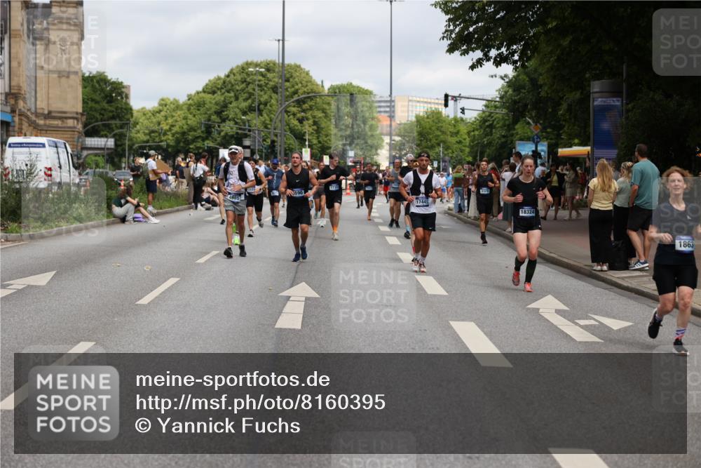 29.06.2025 - hella hamburg halbmarathon Yannick Fuchs http://msf.ph/oto/8160395 29.06.2025 10:59:12 20KM 1702, 1733, 1863, 2136, 2979, 3328, 3746, 4307, 4945, 4985, 6174, 6489, 6590, 7717, 8219, 8917, 9526, 11027, 11784, 11917, 12177, 12211, 12212, 12473, 13221, 13793, 13932, 14642, 15915, 17441, 17550, 18196, 18324, 18575, 18577, 18732, 18754, 18768, 18796, 19162 meine-sportfotos.de