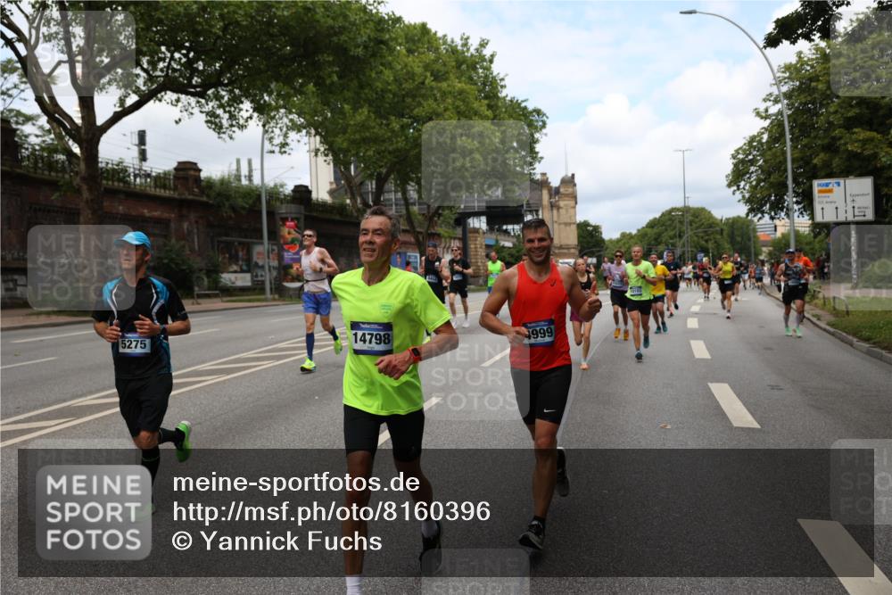 29.06.2025 - hella hamburg halbmarathon Yannick Fuchs http://msf.ph/oto/8160396 29.06.2025 10:38:48 20KM 1057, 1220, 1391, 1415, 1468, 1782, 1902, 1941, 2365, 2402, 2415, 2816, 3004, 3021, 3098, 3305, 3907, 4310, 4691, 4991, 4999, 5231, 5275, 5476, 5884, 6903, 7005, 7191, 7322, 7710, 8722, 8928, 9159, 9444, 10193, 10596, 11469, 12159, 12554, 12711, 13123, 14351, 14667, 14798, 14816, 15185, 15225, 15233, 15280, 16316, 16506, 16893, 17097, 17251, 17729, 17748, 18560, 18806, 19207 meine-sportfotos.de
