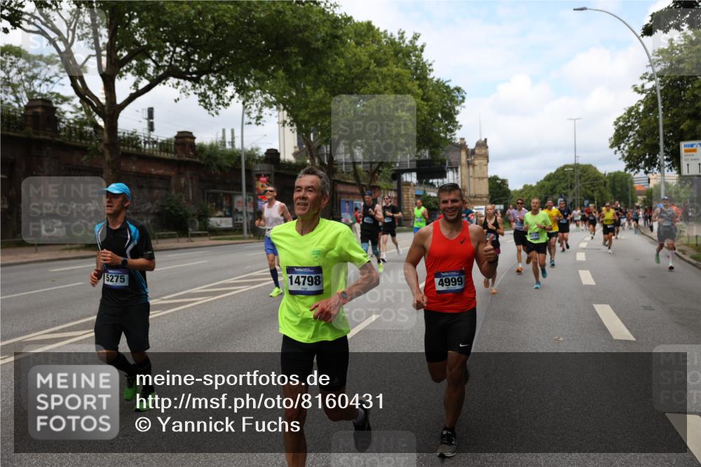 29.06.2025 - hella hamburg halbmarathon Yannick Fuchs http://msf.ph/oto/8160431 29.06.2025 10:38:48 20KM 1057, 1220, 1391, 1415, 1468, 1782, 1902, 1941, 2365, 2402, 2415, 2816, 3004, 3021, 3098, 3305, 3907, 4310, 4691, 4991, 4999, 5231, 5275, 5476, 5884, 6903, 7005, 7191, 7322, 7710, 8722, 8928, 9159, 9444, 10193, 10596, 11469, 12159, 12554, 12711, 13123, 14351, 14667, 14798, 14816, 15185, 15225, 15233, 15280, 16316, 16506, 16893, 17097, 17251, 17729, 17748, 18560, 18806, 19207 meine-sportfotos.de