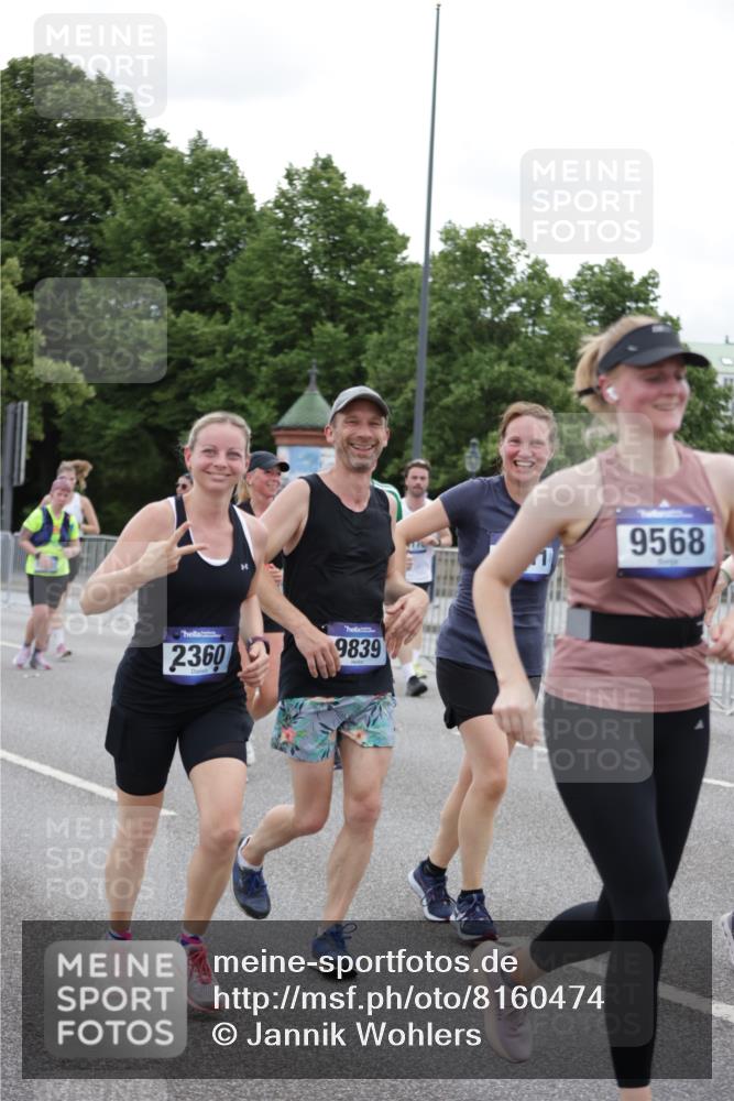 29.06.2025 - hella hamburg halbmarathon Jannik Wohlers http://msf.ph/oto/8160474 29.06.2025 11:02:39 Lombardsbrücke 1182, 2360, 3970, 4012, 4536, 4537, 5245, 5247, 5515, 5687, 5823, 5824, 5855, 5962, 6222, 6223, 6500, 6579, 6672, 6925, 7292, 7354, 8814, 8868, 8869, 9176, 9568, 9801, 9813, 9836, 9839, 10056, 10364, 10542, 10611, 10712, 10713, 11045, 11048, 11196, 12160, 12284, 13099, 13100, 13124, 13563, 13995, 14509, 14663, 14714, 15891, 16132, 16133, 16366, 16429, 16734, 16842, 17653, 17924, 18033, 18224, 19013 meine-sportfotos.de
