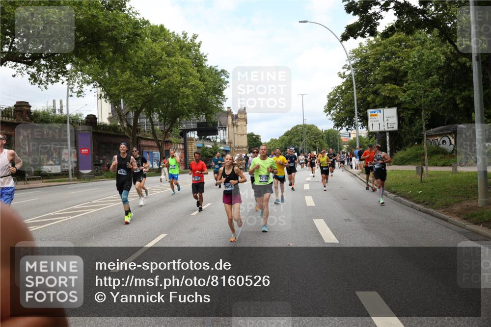29.06.2025 - hella hamburg halbmarathon Yannick Fuchs http://msf.ph/oto/8160526 29.06.2025 10:38:49 20KM 1057, 1220, 1391, 1468, 1782, 1902, 1941, 2365, 2402, 2415, 3004, 3021, 3098, 3305, 4310, 4691, 4991, 4999, 5231, 5275, 5476, 5884, 6903, 7191, 7322, 7710, 8722, 8928, 9159, 9444, 10193, 10596, 11469, 12159, 12554, 12711, 13123, 14351, 14667, 14798, 14816, 15185, 15225, 15233, 15280, 16316, 16506, 16893, 17097, 17406, 17729, 17748, 18560, 18806, 19207 meine-sportfotos.de