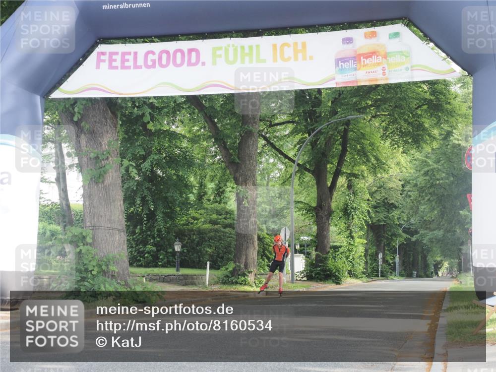29.06.2025 - hella hamburg halbmarathon KatJ http://msf.ph/oto/8160534 29.06.2025 09:09:46 Zwischen KM18-KM19  meine-sportfotos.de