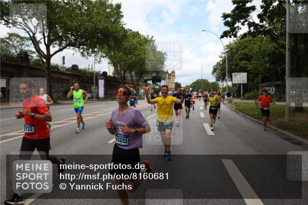 29.06.2025 - hella hamburg halbmarathon Yannick Fuchs http://msf.ph/oto/8160681 29.06.2025 10:38:52 20KM 1057, 1220, 1391, 1468, 1782, 1902, 1941, 2365, 2402, 2415, 3004, 3021, 3098, 3305, 4310, 4691, 4991, 5231, 5476, 5884, 6903, 7191, 7322, 7710, 8722, 8928, 9159, 9444, 10193, 10596, 11469, 12159, 12711, 13123, 13975, 14351, 14667, 14816, 15185, 15225, 15233, 15280, 16316, 16506, 16893, 17097, 17406, 17729, 17748, 18560, 18806, 19207 meine-sportfotos.de