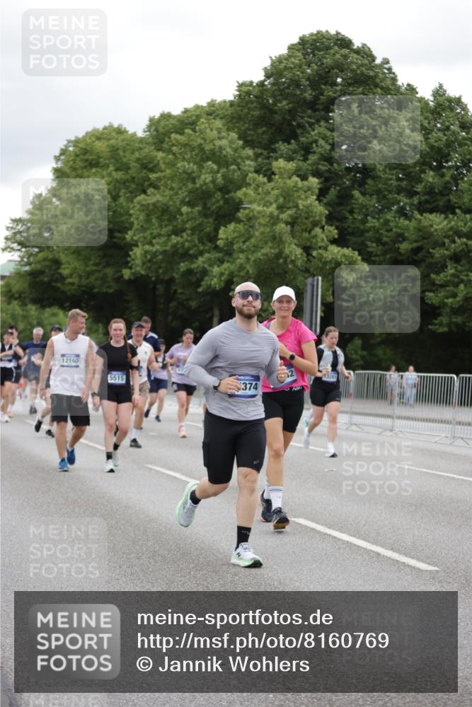 29.06.2025 - hella hamburg halbmarathon Jannik Wohlers http://msf.ph/oto/8160769 29.06.2025 11:02:49 Lombardsbrücke 1182, 1693, 3133, 3298, 3382, 3978, 3979, 4012, 5245, 5247, 5515, 5644, 5855, 5962, 6222, 6223, 6300, 6387, 6972, 7242, 7292, 7354, 7654, 8471, 8814, 9176, 9291, 9813, 10056, 10364, 10542, 10712, 10713, 10910, 11045, 11048, 11196, 11663, 12284, 12339, 12416, 12620, 12644, 12798, 13050, 13099, 13100, 13124, 13281, 13347, 13563, 13995, 14003, 14663, 14714, 14900, 15374, 15606, 15891, 16734, 16842, 17653, 18033, 18224, 19013 meine-sportfotos.de