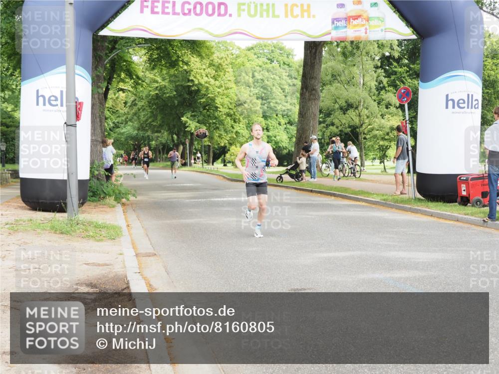29.06.2025 - hella hamburg halbmarathon MichiJ http://msf.ph/oto/8160805 29.06.2025 10:11:12 Zwischen KM18-KM19  meine-sportfotos.de