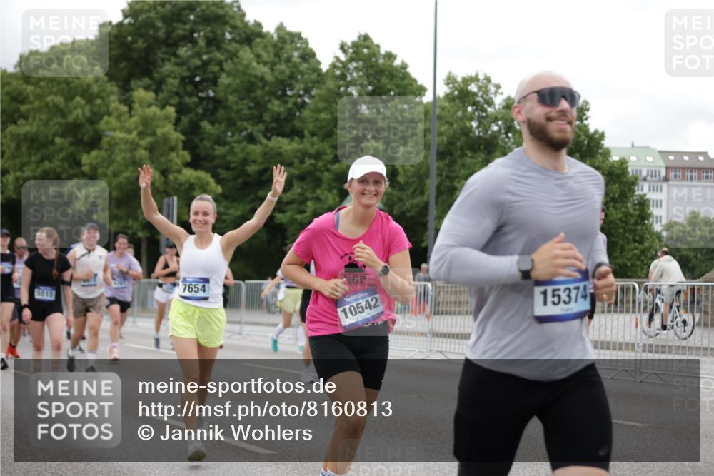 29.06.2025 - hella hamburg halbmarathon Jannik Wohlers http://msf.ph/oto/8160813 29.06.2025 11:02:51 Lombardsbrücke 1182, 1693, 3133, 3298, 3382, 3978, 3979, 4012, 5245, 5247, 5644, 5771, 5855, 5962, 6222, 6223, 6300, 6387, 6972, 7242, 7354, 7654, 8471, 8814, 9291, 9813, 10056, 10364, 10542, 10713, 10910, 11663, 12284, 12339, 12416, 12620, 12644, 12798, 13050, 13099, 13100, 13124, 13281, 13347, 13563, 13995, 14003, 14083, 14174, 14662, 14663, 14666, 14714, 14900, 15374, 15606, 15891, 18033, 18224, 19013 meine-sportfotos.de