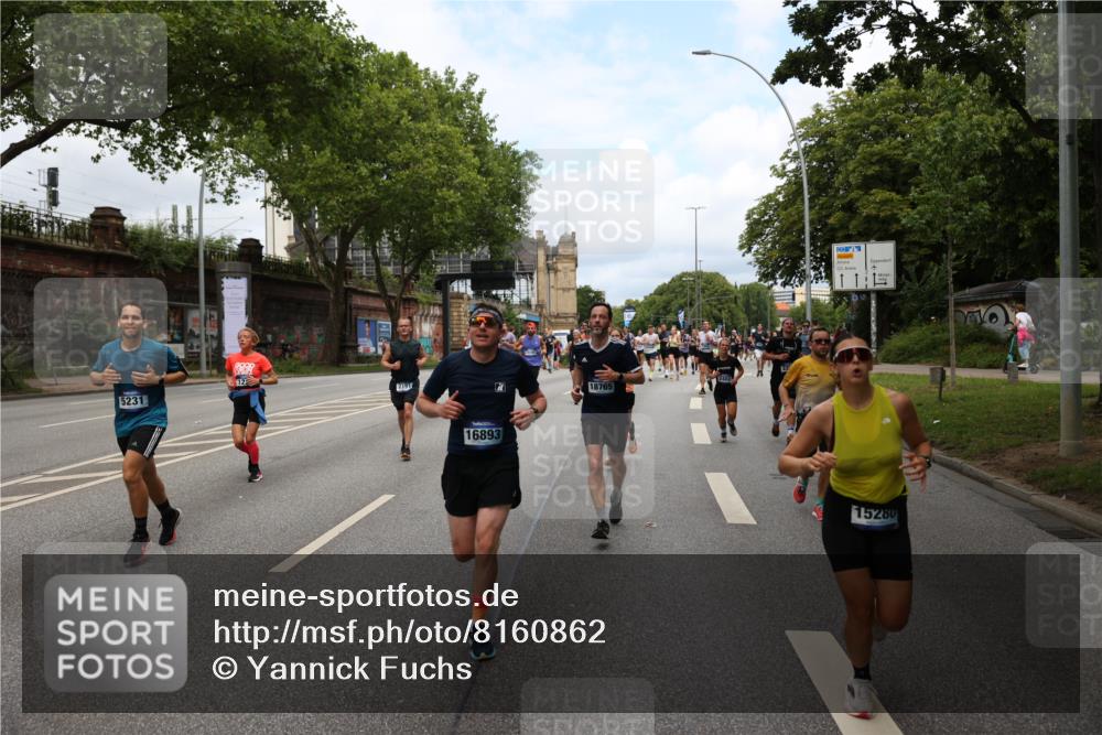 29.06.2025 - hella hamburg halbmarathon Yannick Fuchs http://msf.ph/oto/8160862 29.06.2025 10:38:53 20KM 1057, 1220, 1391, 1468, 1782, 1902, 1941, 2365, 2402, 2415, 3004, 3021, 3098, 3305, 4310, 4691, 4991, 5231, 5476, 5884, 7191, 7322, 7710, 8722, 8928, 9159, 9444, 10596, 11469, 12159, 12711, 13123, 13975, 14351, 14464, 14667, 14816, 15185, 15225, 15233, 15280, 16506, 16893, 17097, 17406, 17729, 17748, 18539, 18560, 18806, 19207 meine-sportfotos.de