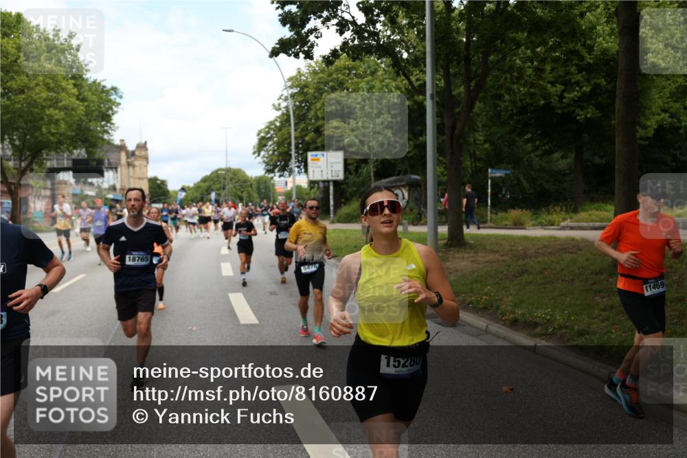 29.06.2025 - hella hamburg halbmarathon Yannick Fuchs http://msf.ph/oto/8160887 29.06.2025 10:38:54 20KM 1057, 1220, 1391, 1468, 1782, 1902, 1941, 2365, 2402, 2415, 3004, 3021, 3098, 3305, 4310, 4691, 4991, 5231, 5476, 5884, 7191, 7322, 7710, 8928, 9159, 10596, 11469, 12159, 12711, 13123, 13975, 14351, 14464, 14667, 14686, 14687, 14816, 15185, 15225, 15280, 16506, 16893, 17097, 17406, 17748, 18539, 18560, 18806, 19207 meine-sportfotos.de