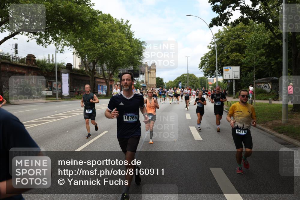 29.06.2025 - hella hamburg halbmarathon Yannick Fuchs http://msf.ph/oto/8160911 29.06.2025 10:38:54 20KM 1057, 1220, 1391, 1468, 1782, 1902, 1941, 2365, 2402, 2415, 3004, 3021, 3098, 3305, 4310, 4691, 4991, 5231, 5476, 5884, 7191, 7322, 7710, 8928, 9159, 10596, 11469, 12159, 12711, 13123, 13975, 14351, 14464, 14667, 14686, 14687, 14816, 15185, 15225, 15280, 16506, 16893, 17097, 17406, 17748, 18539, 18560, 18806, 19207 meine-sportfotos.de
