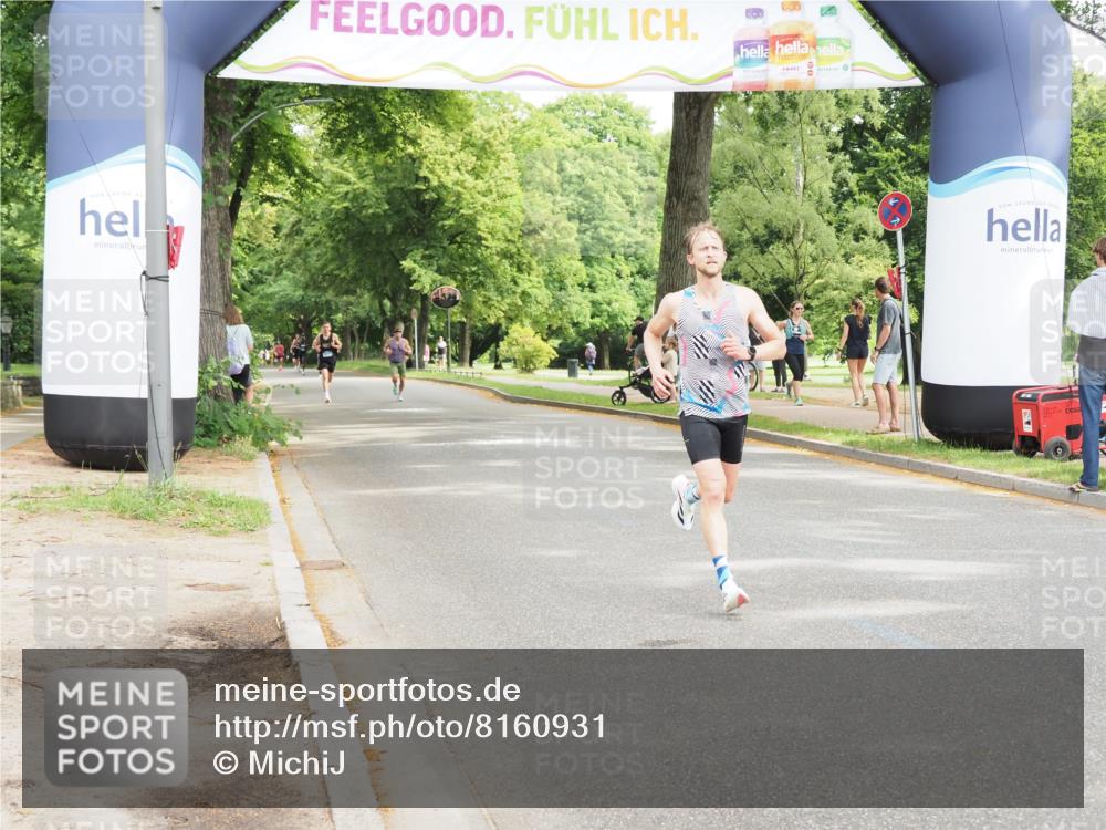 29.06.2025 - hella hamburg halbmarathon MichiJ http://msf.ph/oto/8160931 29.06.2025 10:11:13 Zwischen KM18-KM19  meine-sportfotos.de