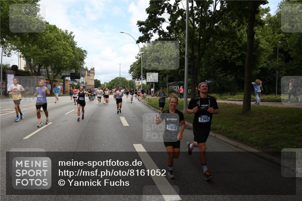 29.06.2025 - hella hamburg halbmarathon Yannick Fuchs http://msf.ph/oto/8161052 29.06.2025 10:38:56 20KM 1057, 1220, 1391, 1468, 1782, 1902, 1941, 2365, 2402, 2415, 3004, 3098, 3305, 4691, 4991, 5231, 5476, 5884, 7191, 7322, 7710, 8928, 9159, 10596, 11469, 12159, 12711, 13123, 13975, 14351, 14464, 14667, 14686, 14687, 14816, 15185, 16506, 17097, 17406, 17748, 18539, 18560, 18806, 19207 meine-sportfotos.de