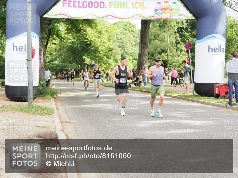 29.06.2025 - hella hamburg halbmarathon MichiJ http://msf.ph/oto/8161060 29.06.2025 10:11:20 Zwischen KM18-KM19 14717 meine-sportfotos.de