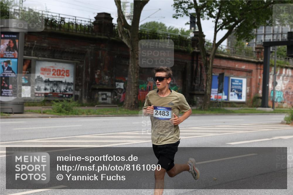29.06.2025 - hella hamburg halbmarathon Yannick Fuchs http://msf.ph/oto/8161090 29.06.2025 10:20:46 20KM 2483, 4338, 8376, 10468, 11228, 11994, 12067, 13346, 17003 meine-sportfotos.de