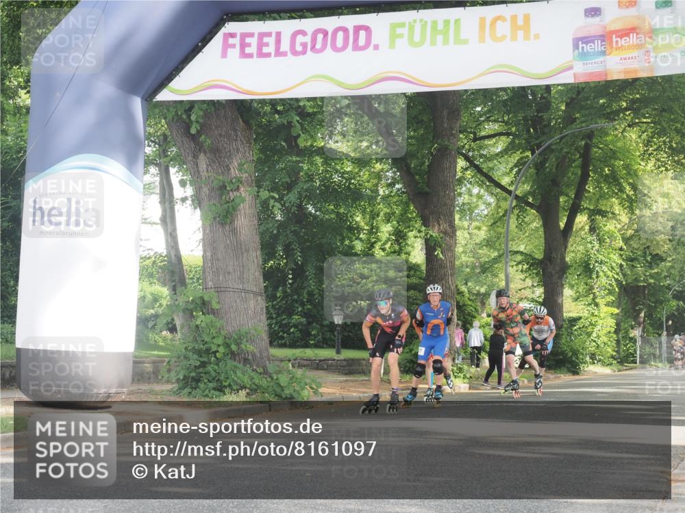 29.06.2025 - hella hamburg halbmarathon KatJ http://msf.ph/oto/8161097 29.06.2025 09:10:40 Zwischen KM18-KM19  meine-sportfotos.de
