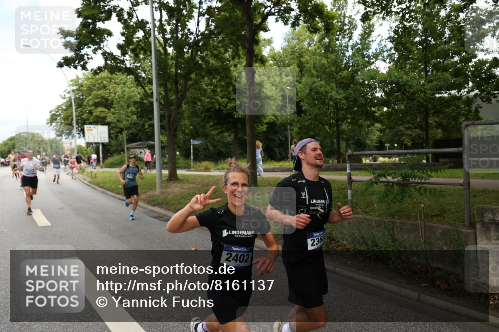 29.06.2025 - hella hamburg halbmarathon Yannick Fuchs http://msf.ph/oto/8161137 29.06.2025 10:38:57 20KM 1057, 1220, 1391, 1468, 1697, 1782, 1902, 1941, 2365, 2402, 2415, 3004, 3098, 3305, 4691, 4991, 5476, 5884, 7191, 7322, 7710, 8928, 9159, 10596, 11469, 12159, 12711, 13123, 13975, 14351, 14464, 14667, 14686, 14687, 14703, 14816, 15185, 16506, 17097, 17406, 18539, 18560, 18806, 19207 meine-sportfotos.de