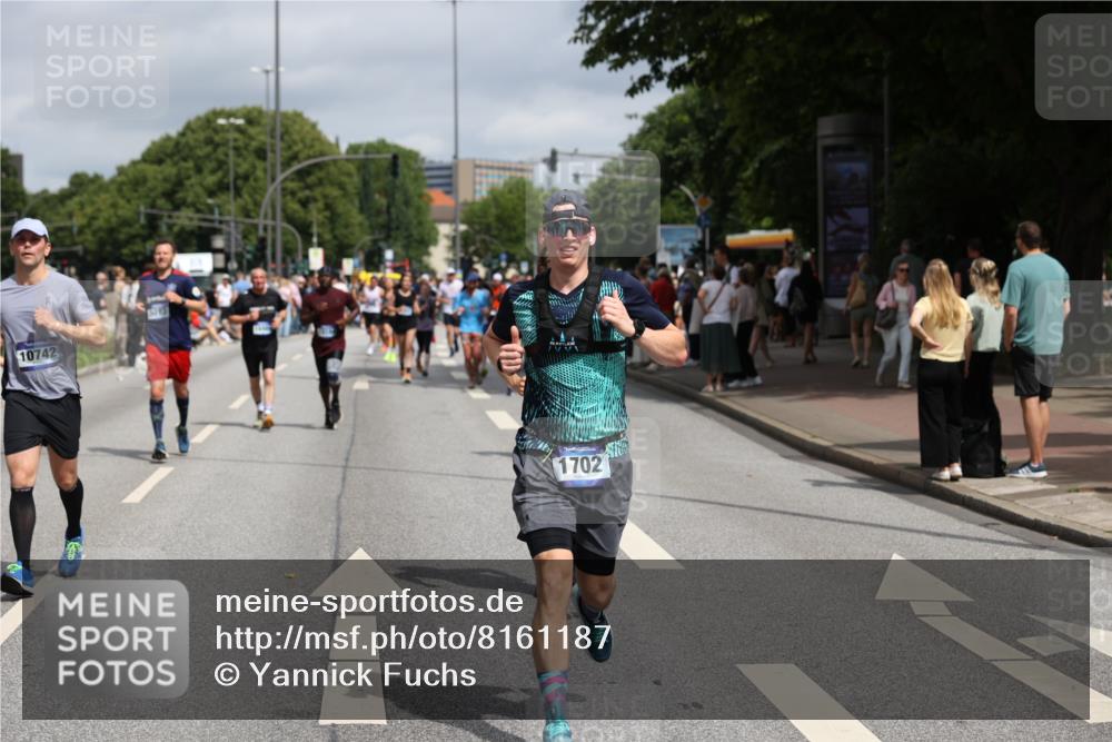 29.06.2025 - hella hamburg halbmarathon Yannick Fuchs http://msf.ph/oto/8161187 29.06.2025 10:59:25 20KM 1249, 1702, 1733, 1781, 1790, 1863, 2782, 2979, 3328, 4227, 4307, 4499, 4985, 5073, 5396, 6174, 6489, 6590, 7760, 7888, 8219, 8423, 8578, 8917, 8960, 9526, 9736, 9737, 10742, 10781, 11027, 11614, 11784, 11917, 12473, 13184, 13221, 13481, 13533, 13566, 13932, 14642, 15915, 16989, 17434, 17441, 17550, 18128, 18178, 18324, 18732, 18754, 18796, 19162 meine-sportfotos.de