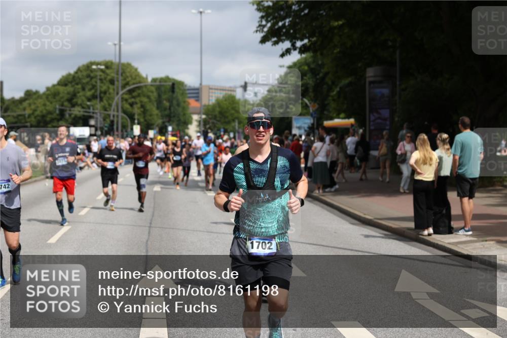 29.06.2025 - hella hamburg halbmarathon Yannick Fuchs http://msf.ph/oto/8161198 29.06.2025 10:59:26 20KM 1249, 1702, 1733, 1781, 1790, 1863, 2782, 2979, 3328, 4227, 4307, 4499, 4985, 5073, 5396, 6174, 6489, 6590, 7760, 7888, 8219, 8423, 8578, 8917, 8960, 9526, 9736, 9737, 10742, 10781, 11027, 11614, 11784, 11917, 12473, 13184, 13221, 13481, 13533, 13566, 13932, 14642, 15915, 16395, 16989, 17434, 17441, 17550, 18128, 18178, 18324, 18732, 18754, 18796, 19162 meine-sportfotos.de