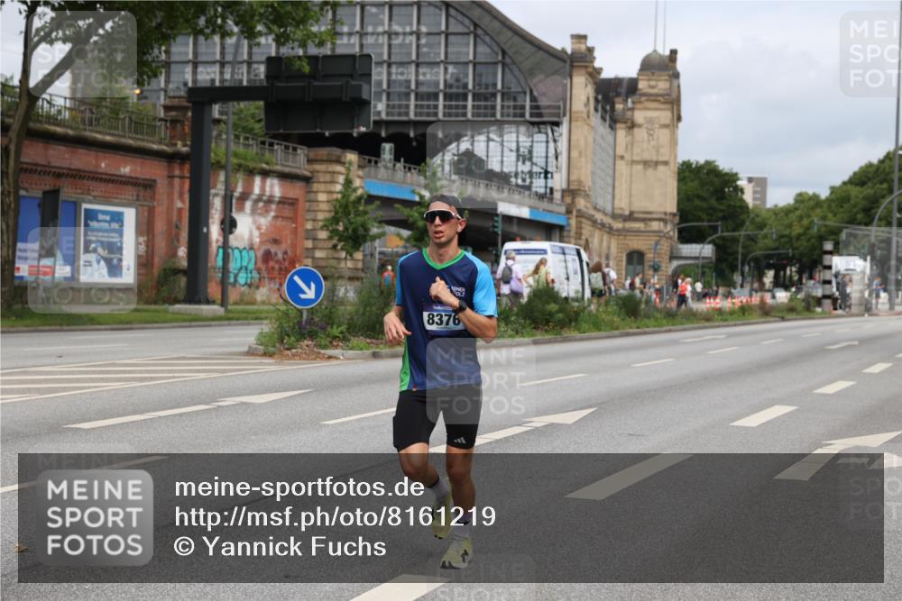 29.06.2025 - hella hamburg halbmarathon Yannick Fuchs http://msf.ph/oto/8161219 29.06.2025 10:20:48 20KM 2483, 4338, 8376, 10468, 11228, 12067, 13346, 14107, 17003 meine-sportfotos.de
