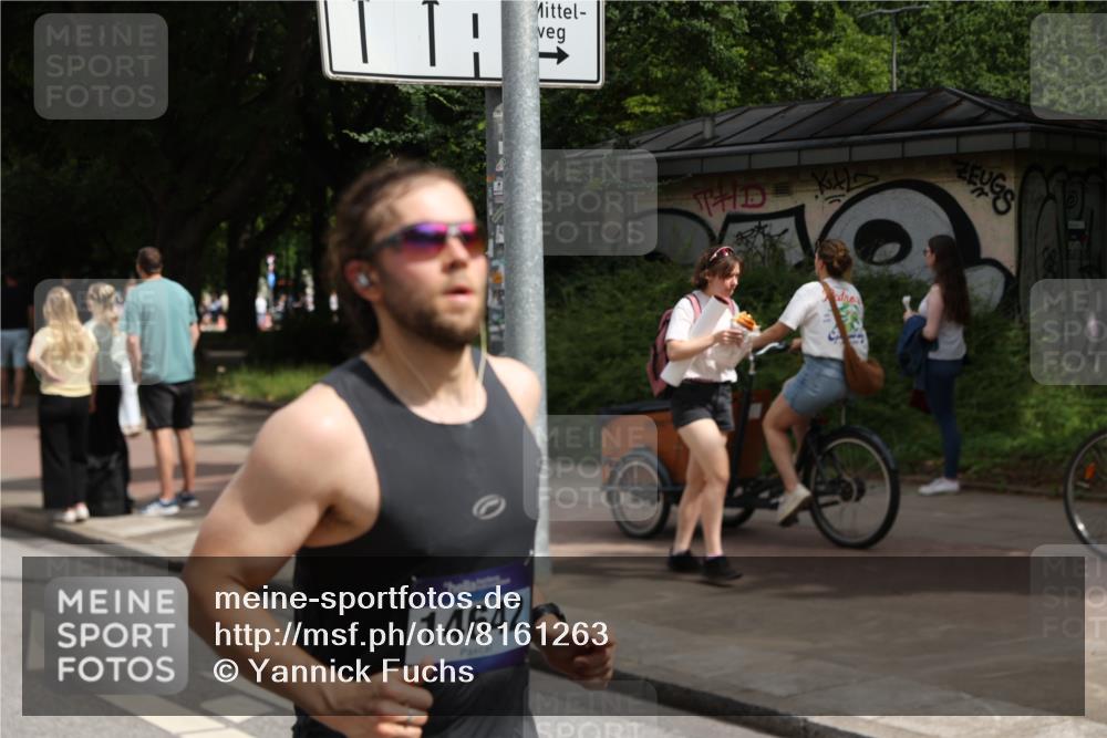29.06.2025 - hella hamburg halbmarathon Yannick Fuchs http://msf.ph/oto/8161263 29.06.2025 10:59:28 20KM 1249, 1702, 1733, 1781, 1790, 2782, 2979, 3328, 4227, 4307, 4499, 4985, 5073, 5396, 6174, 6489, 7760, 7888, 8219, 8423, 8578, 8917, 8960, 9526, 9736, 9737, 10742, 10781, 11614, 11784, 11917, 13184, 13221, 13481, 13533, 13566, 13932, 14642, 15915, 16395, 16989, 17434, 17441, 17550, 18128, 18178, 18324, 18732, 18754, 18796, 19162 meine-sportfotos.de