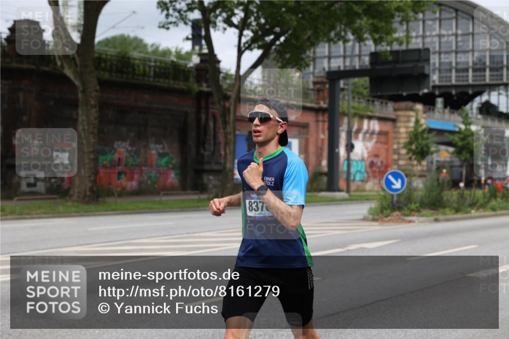 29.06.2025 - hella hamburg halbmarathon Yannick Fuchs http://msf.ph/oto/8161279 29.06.2025 10:20:49 20KM 2483, 4338, 8376, 10468, 11228, 12067, 13346, 14107, 17003 meine-sportfotos.de