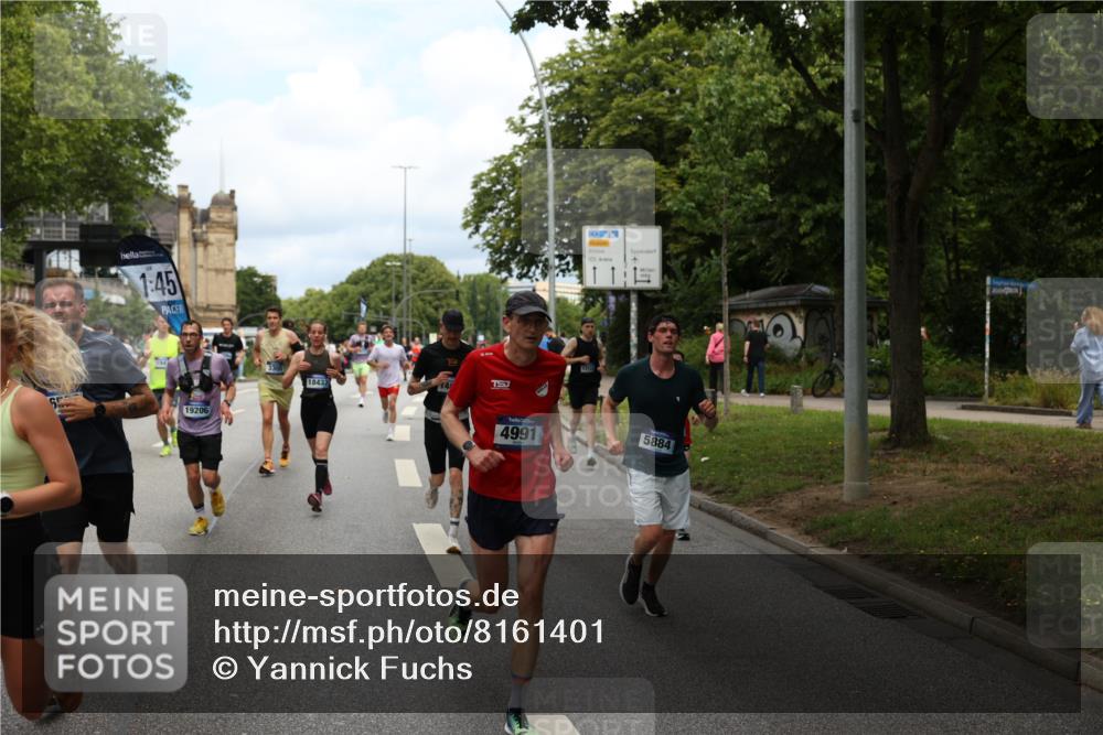 29.06.2025 - hella hamburg halbmarathon Yannick Fuchs http://msf.ph/oto/8161401 29.06.2025 10:39:01 20KM 1057, 1391, 1413, 1468, 1520, 1697, 1782, 1941, 2415, 3098, 3305, 4691, 4991, 5884, 7322, 7710, 8928, 9302, 10596, 11809, 12159, 12711, 13123, 13975, 14351, 14464, 14686, 14687, 14703, 14816, 16506, 17097, 17120, 17406, 18539, 18560, 18806, 19207 meine-sportfotos.de