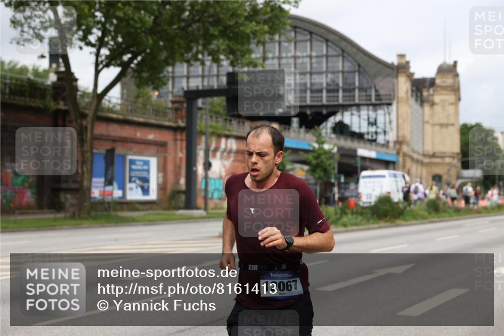 29.06.2025 - hella hamburg halbmarathon Yannick Fuchs http://msf.ph/oto/8161413 29.06.2025 10:20:54 20KM 4338, 9767, 10468, 11228, 12067, 13346, 14107, 17003 meine-sportfotos.de