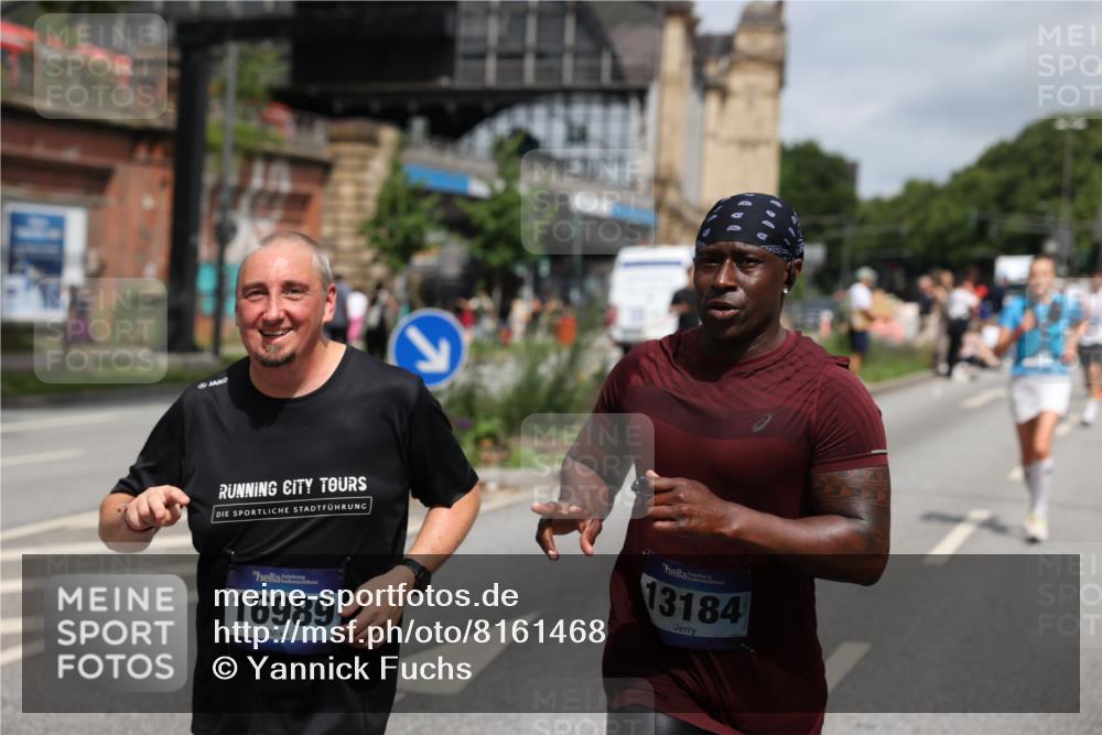 29.06.2025 - hella hamburg halbmarathon Yannick Fuchs http://msf.ph/oto/8161468 29.06.2025 10:59:31 20KM 1249, 1702, 1733, 1781, 1790, 2782, 2979, 4146, 4227, 4307, 4499, 4985, 5073, 5396, 5742, 6174, 7760, 7888, 8219, 8423, 8578, 8894, 8917, 8960, 9339, 9477, 9526, 9736, 9737, 9829, 10100, 10742, 10781, 11614, 11784, 13184, 13221, 13481, 13533, 13566, 13932, 14642, 15377, 15915, 16395, 16989, 17434, 17550, 18128, 18178, 18240, 18796, 19162 meine-sportfotos.de