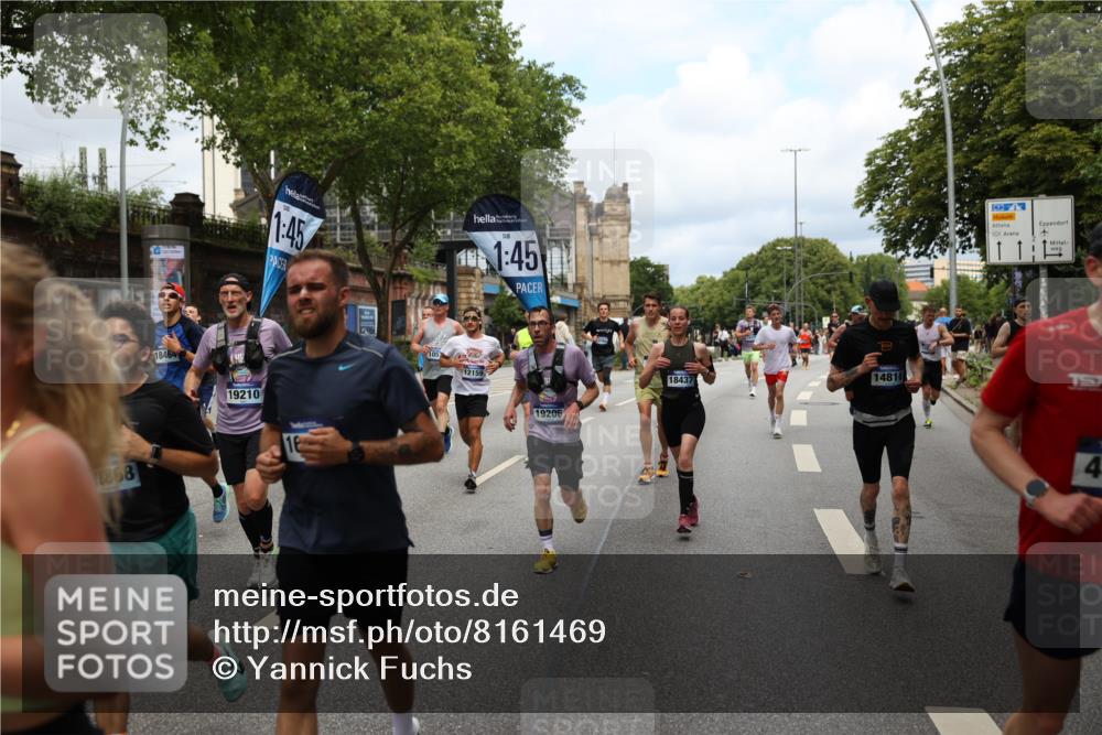 29.06.2025 - hella hamburg halbmarathon Yannick Fuchs http://msf.ph/oto/8161469 29.06.2025 10:39:01 20KM 1057, 1391, 1413, 1468, 1520, 1697, 1782, 1941, 2415, 3098, 3305, 4691, 4991, 5884, 7322, 7710, 8928, 9302, 10596, 11809, 12159, 12711, 13123, 13975, 14351, 14464, 14686, 14687, 14703, 14816, 16506, 17097, 17120, 17406, 18539, 18560, 18806, 19207 meine-sportfotos.de