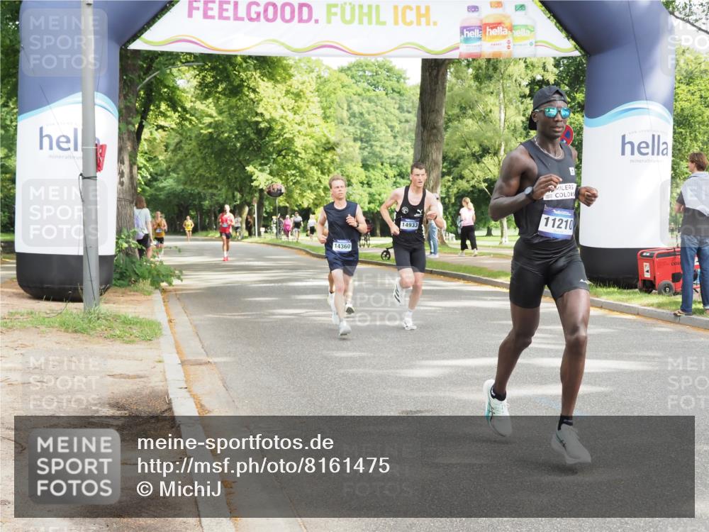 29.06.2025 - hella hamburg halbmarathon MichiJ http://msf.ph/oto/8161475 29.06.2025 10:11:30 Zwischen KM18-KM19 6530, 11210, 14933, 15526 meine-sportfotos.de