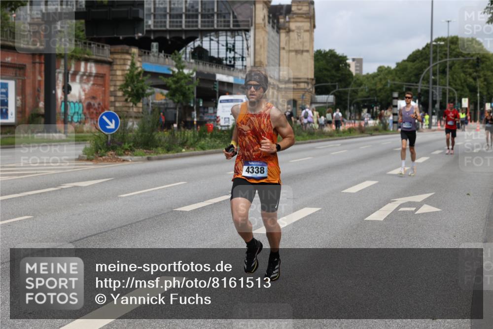 29.06.2025 - hella hamburg halbmarathon Yannick Fuchs http://msf.ph/oto/8161513 29.06.2025 10:20:59 20KM 4338, 9767, 10468, 11228, 12067, 13346, 14107, 17003 meine-sportfotos.de