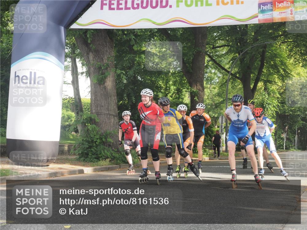 29.06.2025 - hella hamburg halbmarathon KatJ http://msf.ph/oto/8161536 29.06.2025 09:10:57 Zwischen KM18-KM19  meine-sportfotos.de