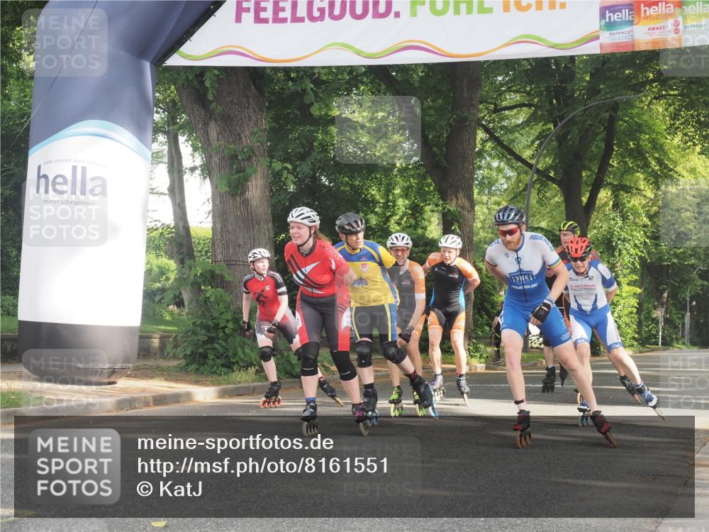 29.06.2025 - hella hamburg halbmarathon KatJ http://msf.ph/oto/8161551 29.06.2025 09:10:57 Zwischen KM18-KM19  meine-sportfotos.de
