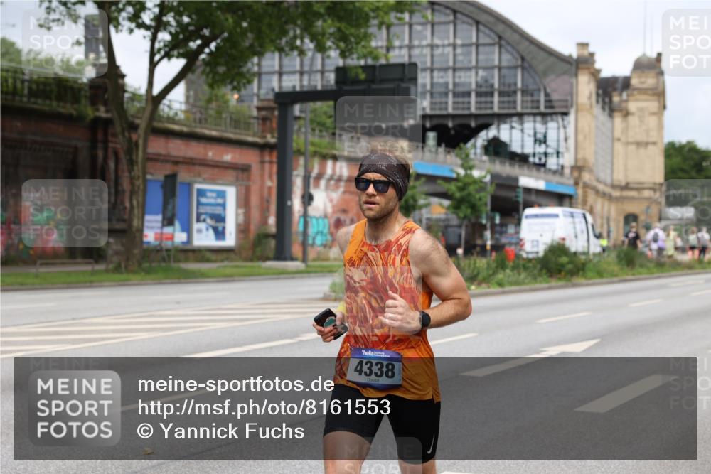 29.06.2025 - hella hamburg halbmarathon Yannick Fuchs http://msf.ph/oto/8161553 29.06.2025 10:21:00 20KM 4338, 9767, 10468, 11228, 13346, 14107, 17003 meine-sportfotos.de