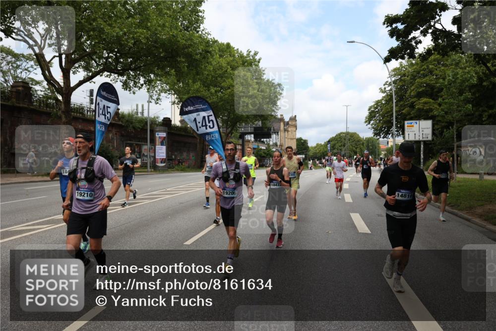 29.06.2025 - hella hamburg halbmarathon Yannick Fuchs http://msf.ph/oto/8161634 29.06.2025 10:39:02 20KM 1057, 1391, 1413, 1468, 1520, 1697, 1782, 1941, 2415, 3098, 3305, 4691, 4991, 5884, 7322, 7710, 8928, 9302, 10596, 11809, 12159, 12711, 13123, 13975, 14351, 14464, 14686, 14687, 14703, 14816, 16058, 16506, 17097, 17120, 17406, 18539, 18560, 18806, 19207 meine-sportfotos.de
