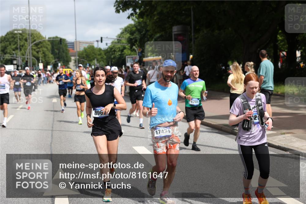 29.06.2025 - hella hamburg halbmarathon Yannick Fuchs http://msf.ph/oto/8161647 29.06.2025 10:59:33 20KM 1249, 1702, 1781, 1790, 2782, 4146, 4227, 4499, 5073, 5396, 5742, 6174, 7760, 7888, 8219, 8423, 8578, 8894, 8917, 8960, 9339, 9477, 9736, 9737, 9829, 10100, 10742, 10781, 11614, 13184, 13221, 13481, 13533, 13566, 13932, 14642, 15377, 15915, 16395, 16989, 17434, 17550, 18128, 18178, 18240, 18261, 18796, 19162 meine-sportfotos.de