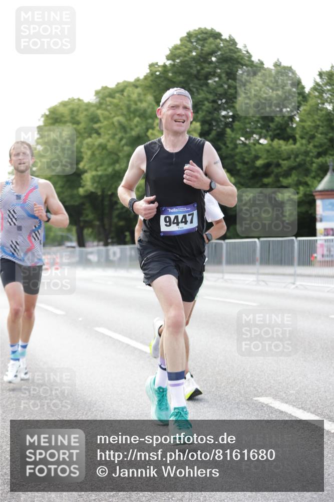 29.06.2025 - hella hamburg halbmarathon Jannik Wohlers http://msf.ph/oto/8161680 29.06.2025 09:39:59 Lombardsbrücke 34, 35, 52, 54, 6530, 9255, 9447, 10650, 12678, 14302, 15495, 16068, 16245, 16988, 19075 meine-sportfotos.de